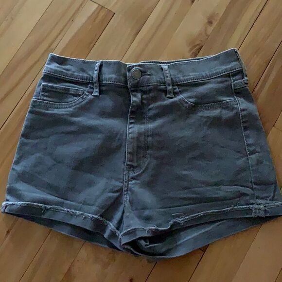 Hollister gray denim lightly distressed shorts, 7 - Picture 1 of 3